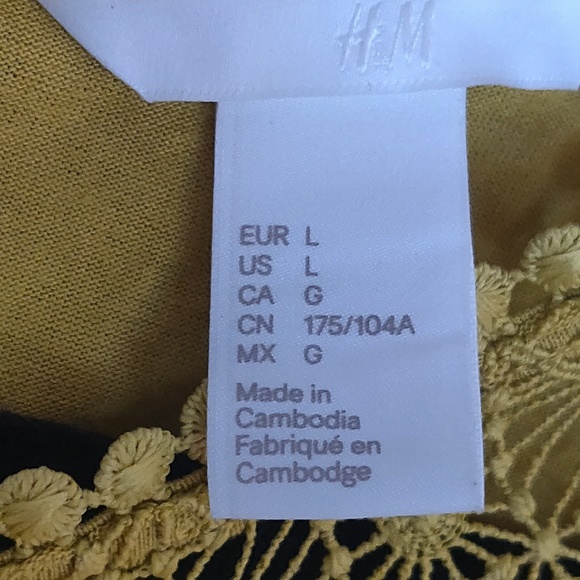 H&M flowy tank top - Picture 2 of 3